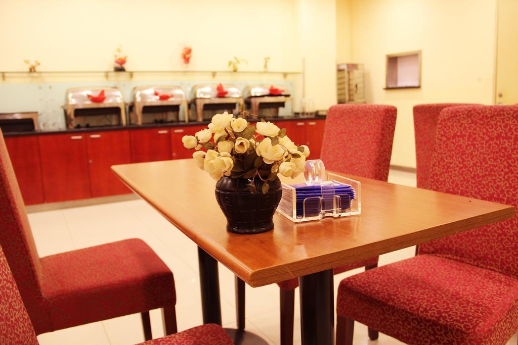 Hanting Hotel Shenyang Tiexi Furniture City エクステリア 写真